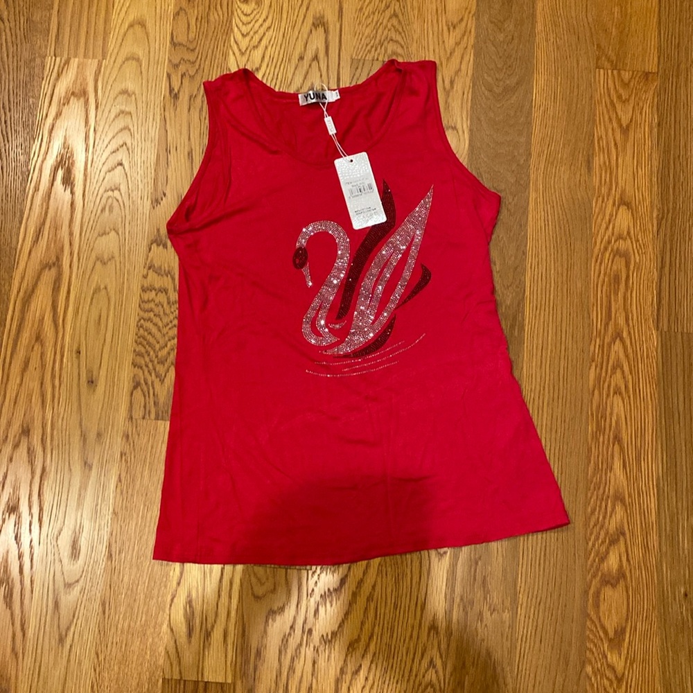 Yuma Red sleeveless bedazzled Red tank soft and comfy yet stylish size S (d)